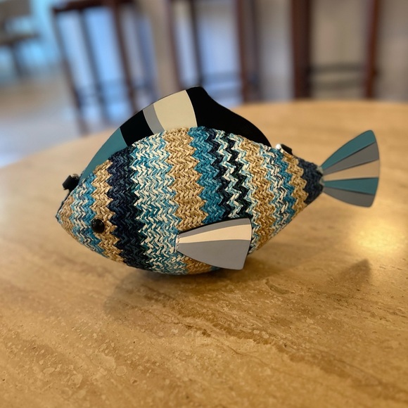 Kate Spade Fish Purse - Picture 4 of 6